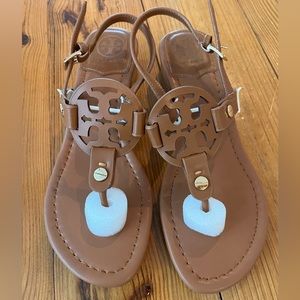Tory Burch tan new tan sandals. Size 40, or 9. Run small. Never worn.